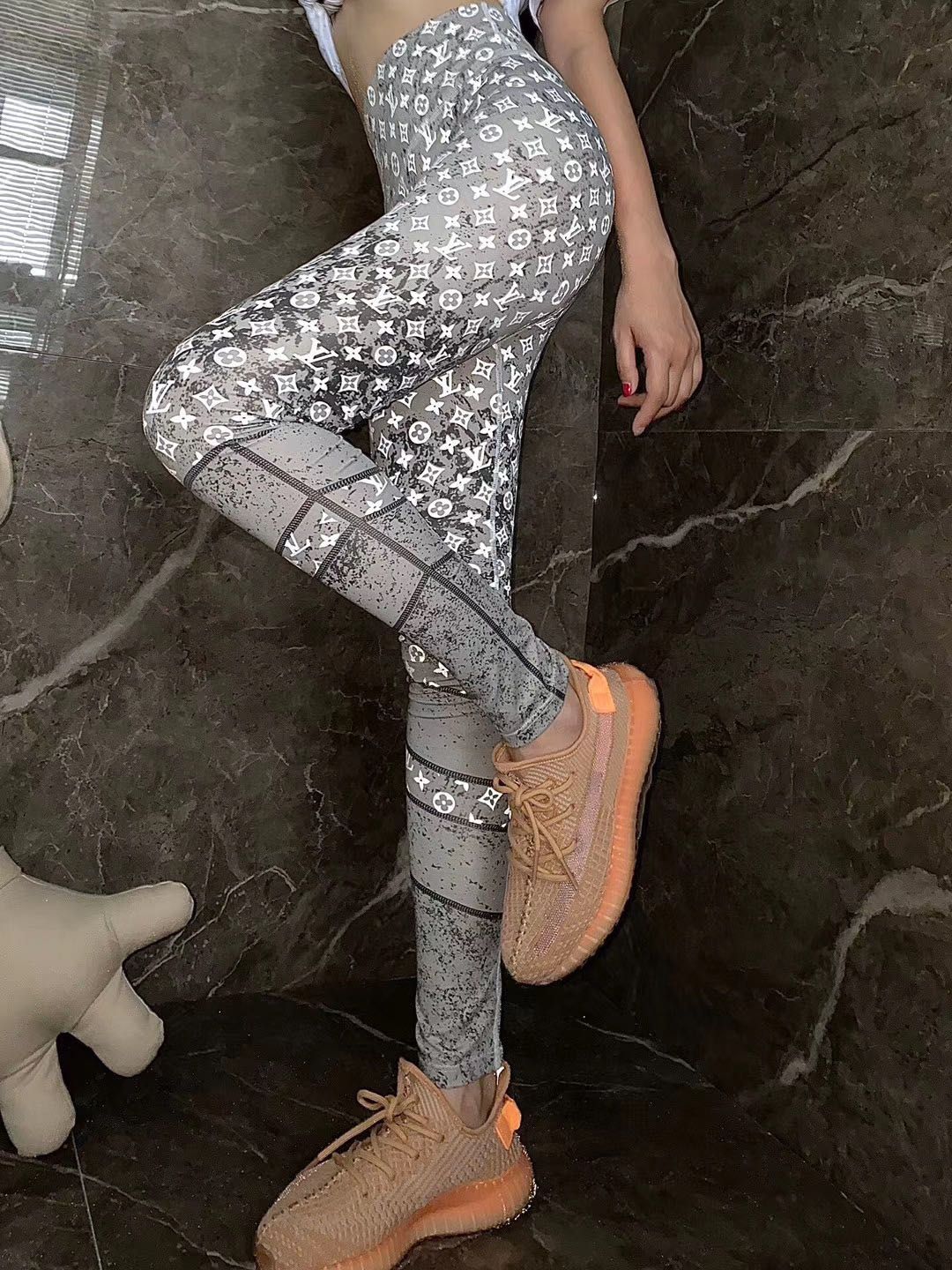 Louis Vuitton Unauthorized Authentic